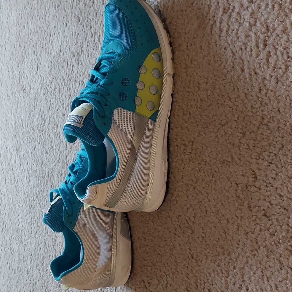 Puma Sneakers